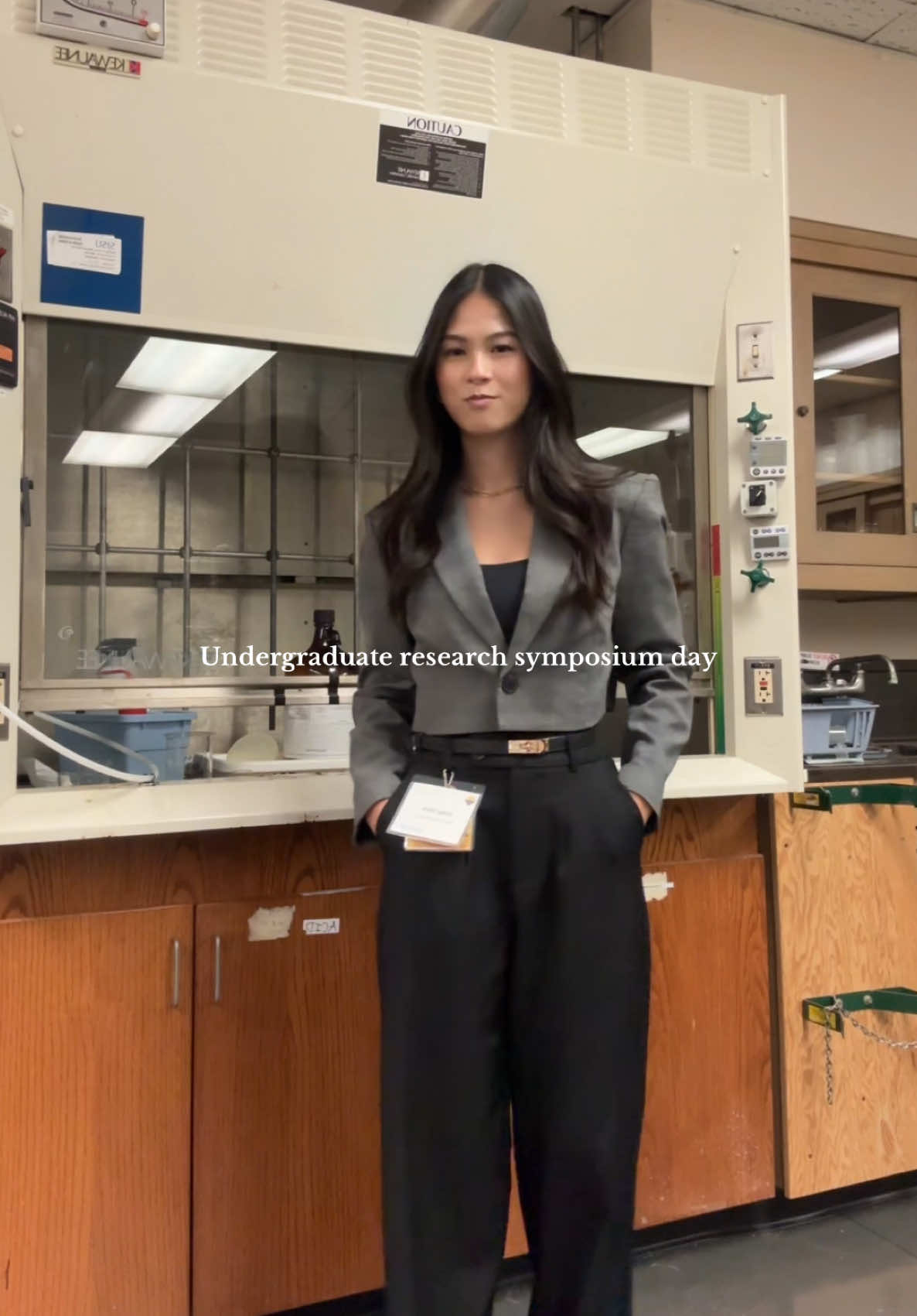 Business chic for presenting at my first research symposium✨ #undergraduateresearch #researchsymposium #womeninstem #inorganicchemistry #biochemistry #biochemistrymajor #chemistry #researchlab #workoutfit #classystyle #girlboss 