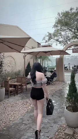 “ Ngán gì vài hạt muối mặn , chẳng qua có thích hoà tan hay không thôi …” 