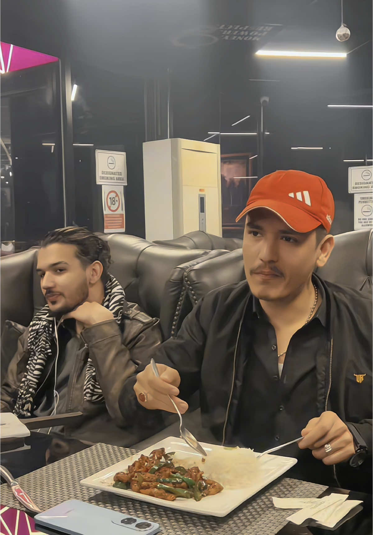 Bhai hai tu mera❤️🙌  insta id: Alamgir_khaan @👑 Pindi king 👑 #alamgirkhan1 #peerswag #kingkhan #alamsquad #pindiking #tiktok 