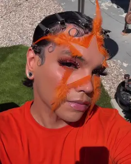It’s giving the Lorax 😭🤣  #gabrieldreams #makeup #thelorax #feathermakeup #starmakeup #fyp #foryoupage #sfxmakeup #viral #viralmakeup #trending #trend 