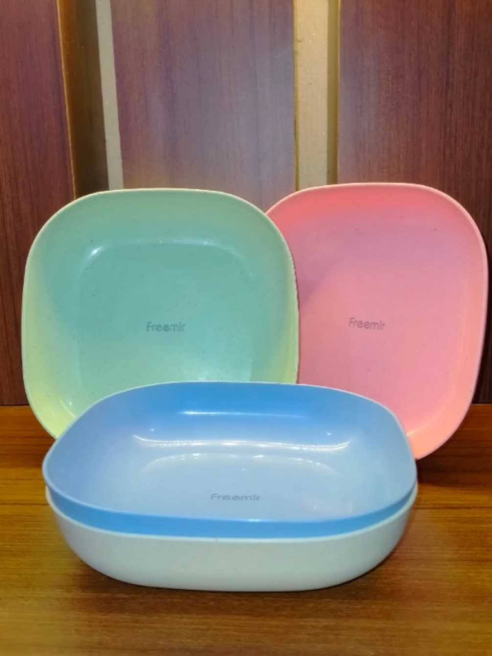 ❗PIRING SERAT JERAMI GANDUM❗ Piring dengan warna pastel yang cantik bisa untuk lauk pauk,kue kue jg bisa buat piring makan si kecil karena terbuat dr serat jerami gandum. Bahan : WheatStraw + PP FoodGrade Rentan Shuhu : 20-120°C Tidak lengkat dan mudah di bersihkan Tidak mudah pecah #freemir  #piring #piringjeramigandum 