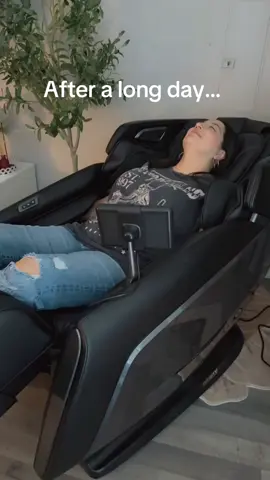 Haters are gonna hate lol jk #imjustagirl #massage #massagechair 