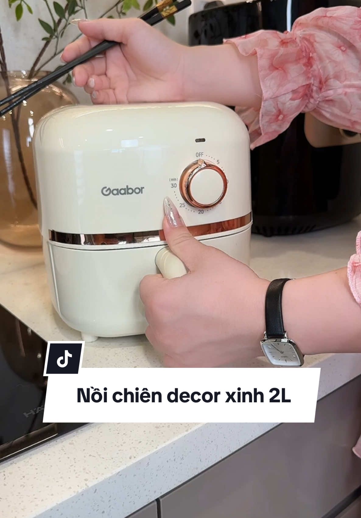 Nồi chiên không dầu không những decor bếp xinh mà nướng cũng ngon cũng tiện nữa, dung tích 2L nhỏ mà có võ, giá hợp lý mời cả nhà chốt đơn #xuhuong #muataitiktok #noichienkhongdau #noichien #noichienkhongdaudanang #gaabor #noichienkodau #dungcunhabep 