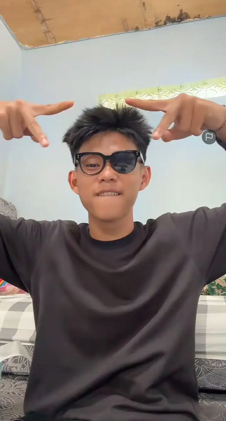 pap misell hari ini live 😘😘😘🗣️#masukberanda #miseladexfilix #foryou #4you #trend #4u #fypage 