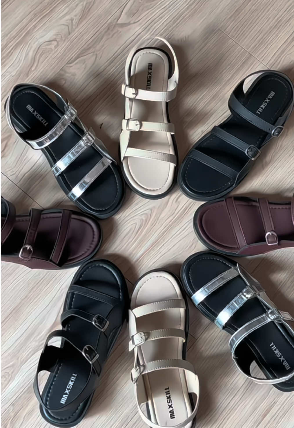 Sandal nya elegan banget 😍#rekomendasi #masukberanda #foryou #fyp #bismillahfyp #trending #promo #kualitasoke #maxskill_official #sandal #sandalwanita #sandalkekinian #sandalviral #sandalwedgeswanita #sandalrajut #sandalteplek #sandalslop #sandalkoreanstyle #sandalmurah #sandaldaily #sandaltali #sandalcantikmurah#sandalmaxskill 