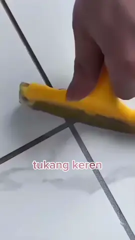 cara mudah megenat kramik #viraltiktok #videoviral #viral #tukang #video #edokasi #tutorial #trending #renovasirumah #tukangkreatif #shorts #shortvideo #viral 