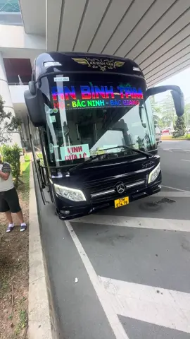 Về xứ nghệ cùng anh e oi…. #anbinhtam chuyên tuyến nội bài- vinh - nghệ an - Ha tịnh cung giờ quen thuộc 14h hằng ngày đón khách tại sảnh sân bay quốc tế nội bài 🛫mọi chi tiết xin liên hệ 📞0916123737 hoặc sdt theo xe 0916118246 📲 rất Hân hạnh được phục vụ quý khách 🥰@Ngô Quyết Thắng . @@Hùng Huy 🐭🐭🐭 @Việt 🫰🏻💕 @Linh thu 37 @✅ Tiến Tiền Tỷ ✅ @Bình Bạc Tỷ 6886 #anbinhtamlimousine #37nghean #xekhachvietnam #đailoanvietnam🇻🇳🇹🇼 #noibaiinternationalairport #xuhuongtiktok 