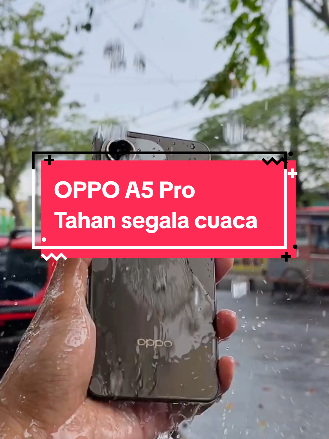 Pake OPPO A5 Pro udah ga usah takut air lagi, ada tsunami pun tetep bisa scroll tiktok 😭🙏 #fyp #fyp #oppoindonesia #soundviral #tahanair #oppoa5pro #video #berandafyp #bangkalan 