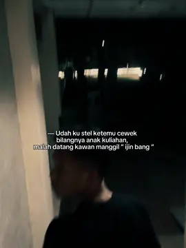 sambil hormat lagi 🤦🏼‍♂️