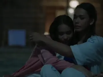 #susahsinyal | them 🫂  #adiniawirasti #auroraribero #slippingthroughmyfingers #abba #movie #indonesia #foryou #fyp #xybca 