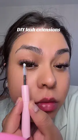 Obsessed!! #kisslily #kisslilylashes #lashes #eyelashes #clusters #diylashes #lashextensions 