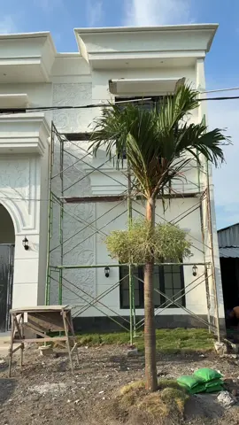 Progres 95% Rumah American Classic Budget 900 Juta 😍 ____ Konsultasi Gratis : 08977249660 Jasa Renovasi | Jasa Bangun Baru | Jasa Desain Alamat Kantor : Jl. Manyar E41, Perum. Puskopad, Mojokerto. #kontraktormojokerto #jasabangunrumah #renovasirumah #bangunrumah #arsitek #rumahminimalis #desaininterior #kontraktor #interior #kitchenset #desainrumah #desainrumahminimalis #jasadesainrumah