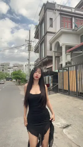 #မြင်ပါများပီးချစ်ကျွမ်းဝင်အောင်လို့🤒🖤 #fyp #mdy 