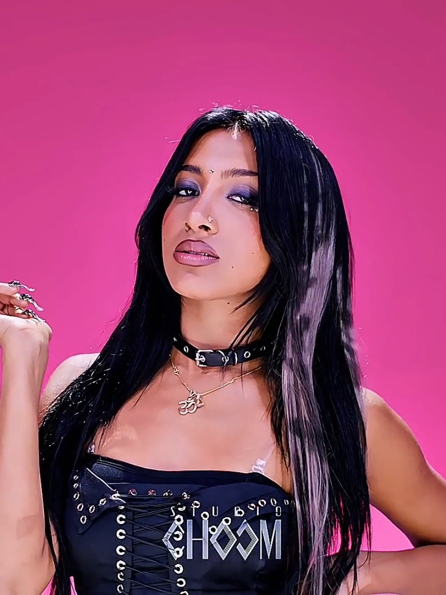 Lara 4k clips Gnarly Studio Choom #lara #katseye #kpop #kpopfyp #4k #highquality #xyzbca #trending #foryou #foryoupage #fyp #fypシ #fypp #fypage #gnarly #taetaeguccci #darkmoongrp🌑 #studiochoom 