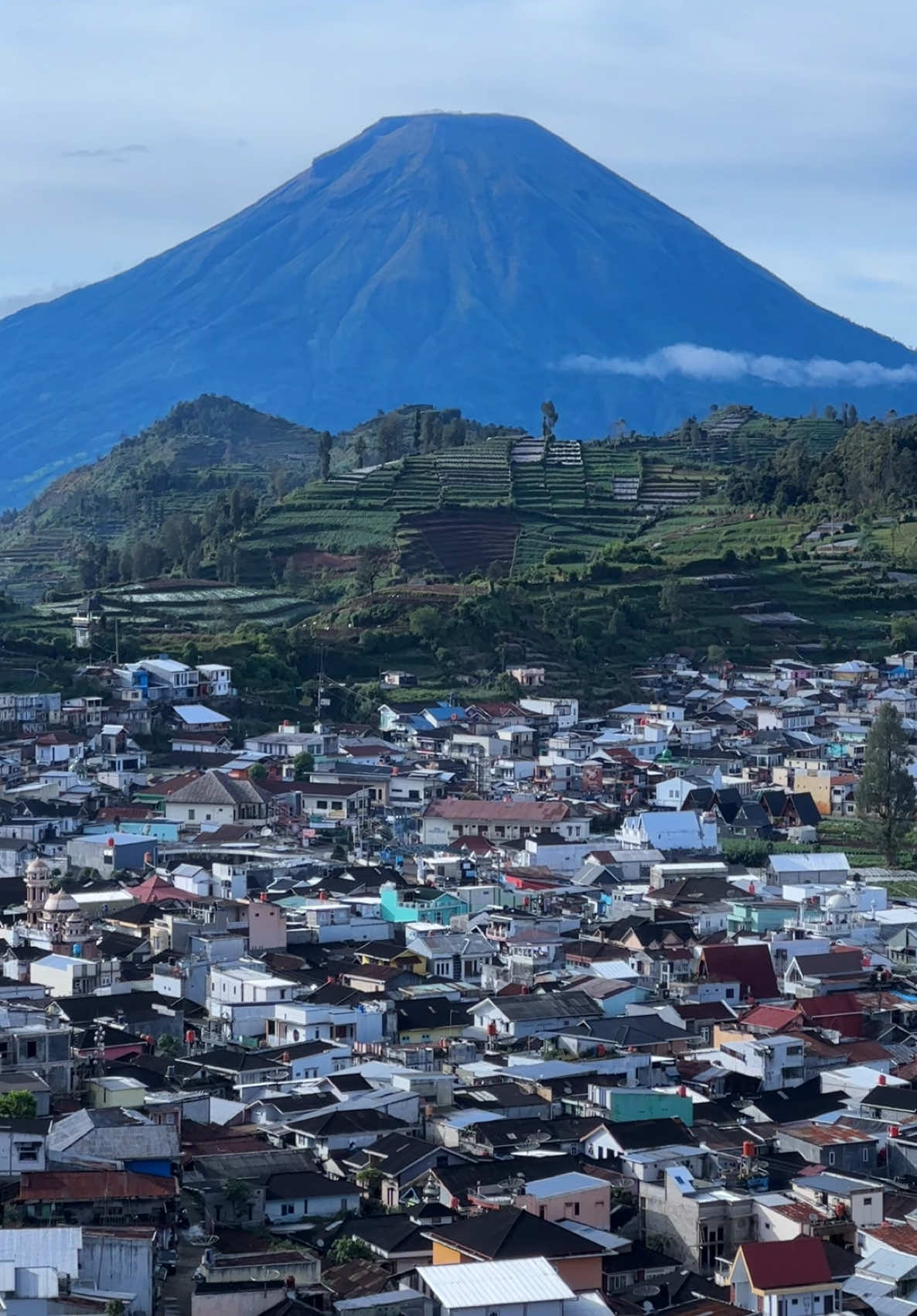 Beruntung banget yang tinggal disini, kalian pingin gak tinggal di pedesaan yang sejuk di ketinggian 2000mdpl seperti di Dieng? #fyp #dieng #Wonosobo 