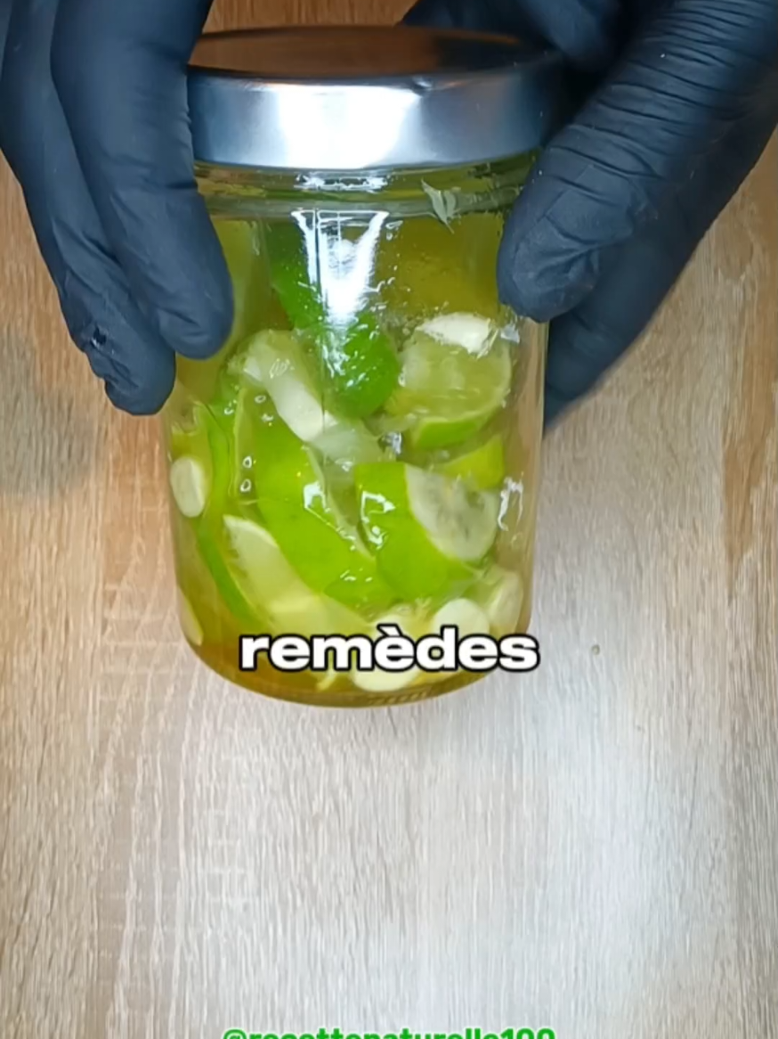 Prenez une cuillère à soupe de cette boisson naturelle et vous ne mettrez plus les pieds à l'hôpital, c'est l'un des remèdes naturels le plus puissant qui existe  #recettenaturelle #remedenaturel #bienetreaunaturel #sante #recettefacile 