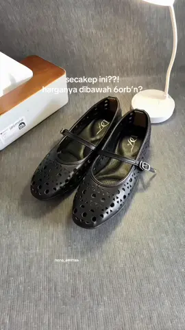 #flatshoes #flatshoeswanita #flatshoescantik #flatshoesmurah 