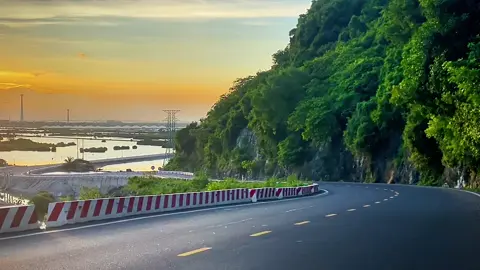 Làm tí đặc sản Cát Bà không em 😁 #catba #hihitour #hoanghon #sunset #catbachill 
