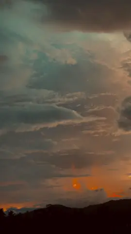 🤍☁️ #fyppppppppppppppppppppppp #foryoupage #fyp #foryou #evening #viraltiktok #cloud #sun #sunset #sky #backgroundvideo #onebillionaudition #onemillionaudition #clouds_454 #tiktok🇱🇰srilanka 