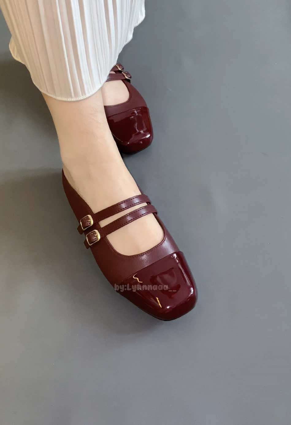 Flatshoes Aesthetic 🍂 #sandalwanita #flatshoes #flatshoesaesthetic #sepatu #sepatuwanita #sepatukoreanstyle #fashion #OOTD #viralvideotiktok 