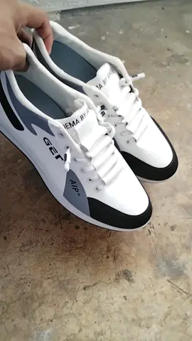 #รองเท้าผ้าใบแฟชั่น #รองเท้าผ้าใบ #รองเท้า 