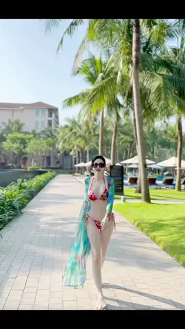 Anh ấy không bắt cá hai tay Mà anh ấy nuôi cả một cái hồ, chăm từng con cẩn thận để con nào cũng tưởng mình là duy nhất.  Chỉ đến khi vô tình bơi ngang nhau chúng nó mới biết mình chỉ là một phần của cả đàn. 🥳   😄😄😄  #gaixinh #xuhuongfb #xuhuongtiktok #xuhuong #girl #khamphatrungquoc86 #xuhuong2023 #tiktok #tiktok #hanoi  #gaixinh #bikini #bikinimodel #BienHinhKieuHanh   #quanao #travel #dulichvietnam #trend #trending #beach #fashion #streetvibes #gym #reels #tramybikini #tramynoiy #minhanhnoiy 