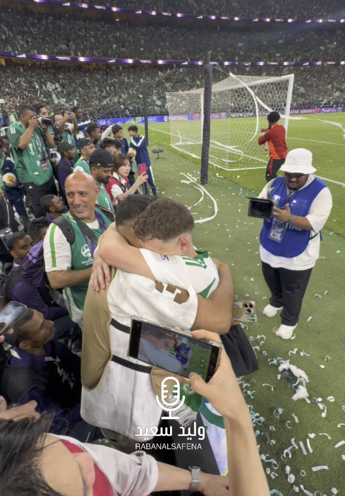 حضن الفوز مع اليوسكي 🥹💚 #الاهلي_كاواساكي #الرياضة_في_السعودية #الرياضة_على_تيك_توك 