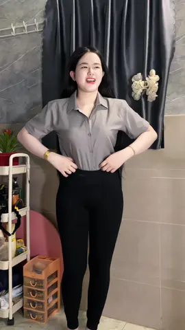 Sơ mi nam tay ngắn quá là xinh màu xám này xịn quá mấy anh ơi #xuhuongtiktok #xuhuong 