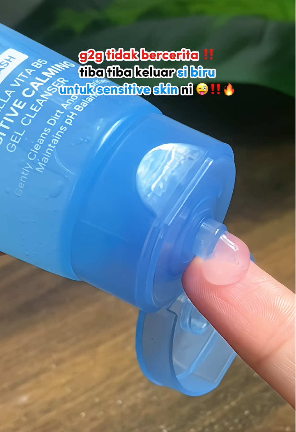 tak rilek ye tiba tiba dia keluarkan cleanser baru untuk sensitive skin ni 😫‼️🔥@Glad2Glow.my  #glad2glow #glad2glowmy #glad2glowid #glad2glowcleanser #g2gsensitivecleanser #tremellavitab5cleanser #g2gcleanser 