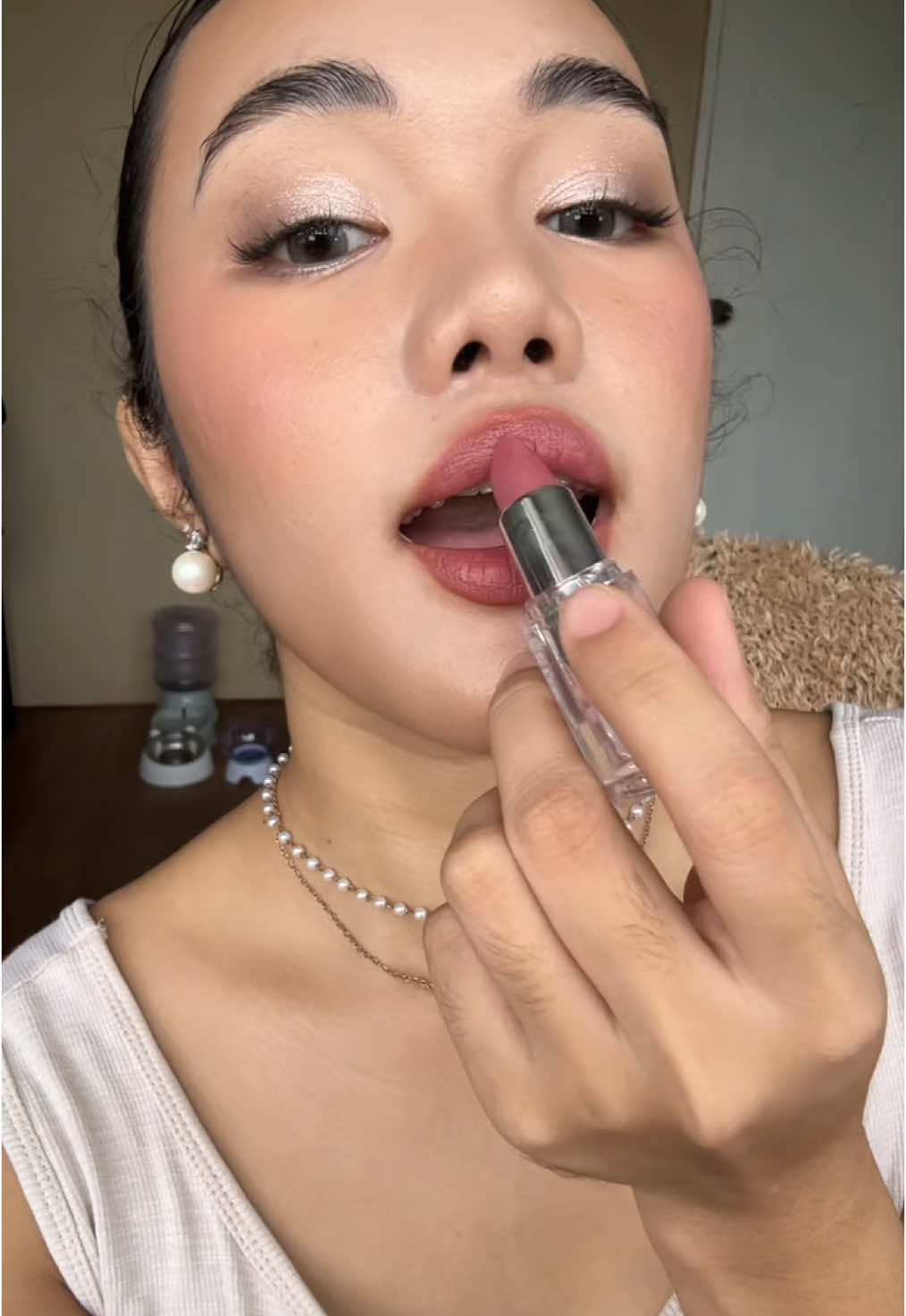 ballerina cappuccina espresso chiquitita HAHAHA - blk pillow matte in the shade pink shore 💗 #blk #lippie #BeautyTok #beautyph #lipproducts #lipstick #blkcosmetics #makeuplook 