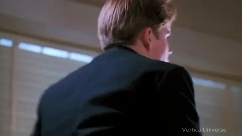 A tribute to Robin Williams — his words and roles continue to inspire generations. 🕊️ Thank you for everything, Robin. 💔 #robinwilliams #deadpoetssociety #ocaptainmycaptain #inmemory #movielegend #emotional #tiktokcinema #filmtok #classicmovies #riprobinwilliams #inspiration #goodwillhunting #patchadams 