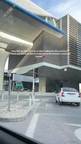 1year and 8months been working here, only 4 months left. thankyou for all the lessons Saudi🇸🇦, I’ve learned a lot😇🤍 #ilovesaudiarabia #breadwinner #fypシ゚ 