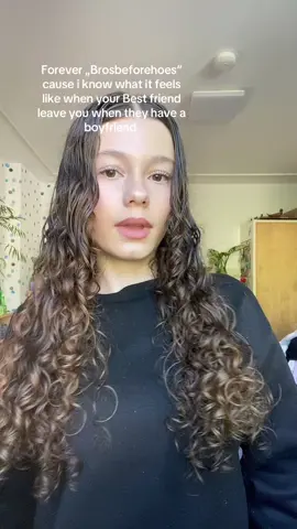 But I would never neglect my boyfriend either. #foryoupage #viral #bestfriend #boyfriend #Relationship #fypシ゚ #fypツ 