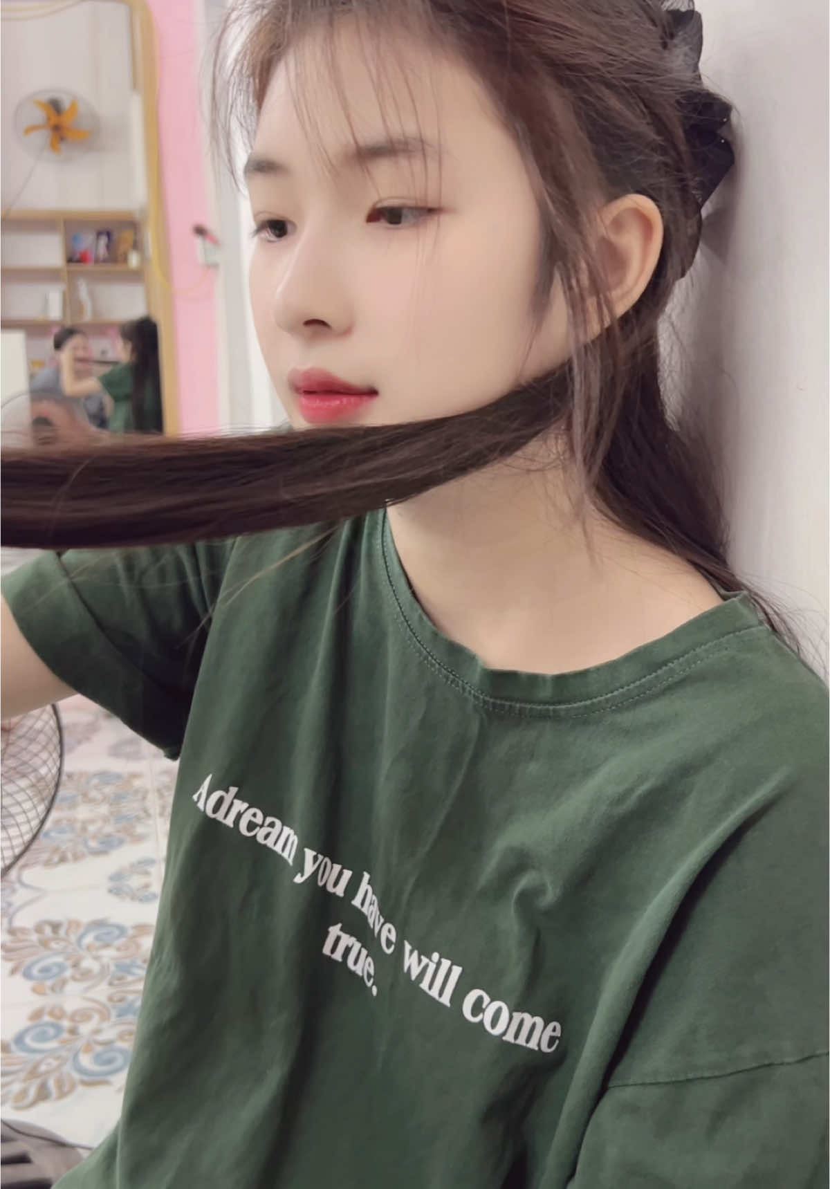 Mọi người thấy Linh để tóc dài đẹp hay tóc ngắn đẹp hơn ạ🥰🥰🥰#xuhuong #xh #xhhhhhhhhhhhhhhhhhhhhhhh #tiktok @Khánh Linh @Dí Cháu Hai 