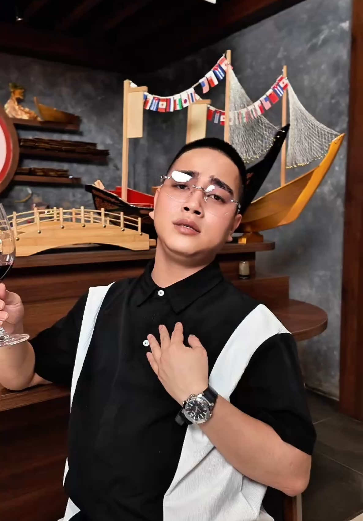 Lời hứa khi xưa em quên rồi hay chưa  Trời đổ cơn mưa thương duyên mình hai đứa TỰ TUYÊTH TÌNH TAN QUÊN SAO ĐƯỢC NĂM THÁNG TỰ TUYỆT ÂM DƯƠNG HAI NGƯỜI GIOÈ HAI PHƯƠNG  #Demo_Ngã_Về_Không 