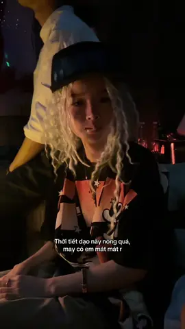 =))))))))