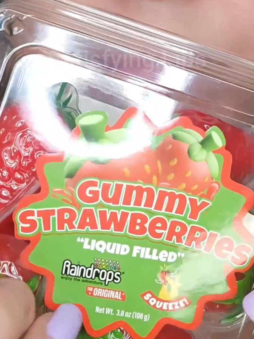 ASMR Satisfying Eating Filled Strawberry Gummies 🍓 #emojichallenge #asmr #satisfyinglips .