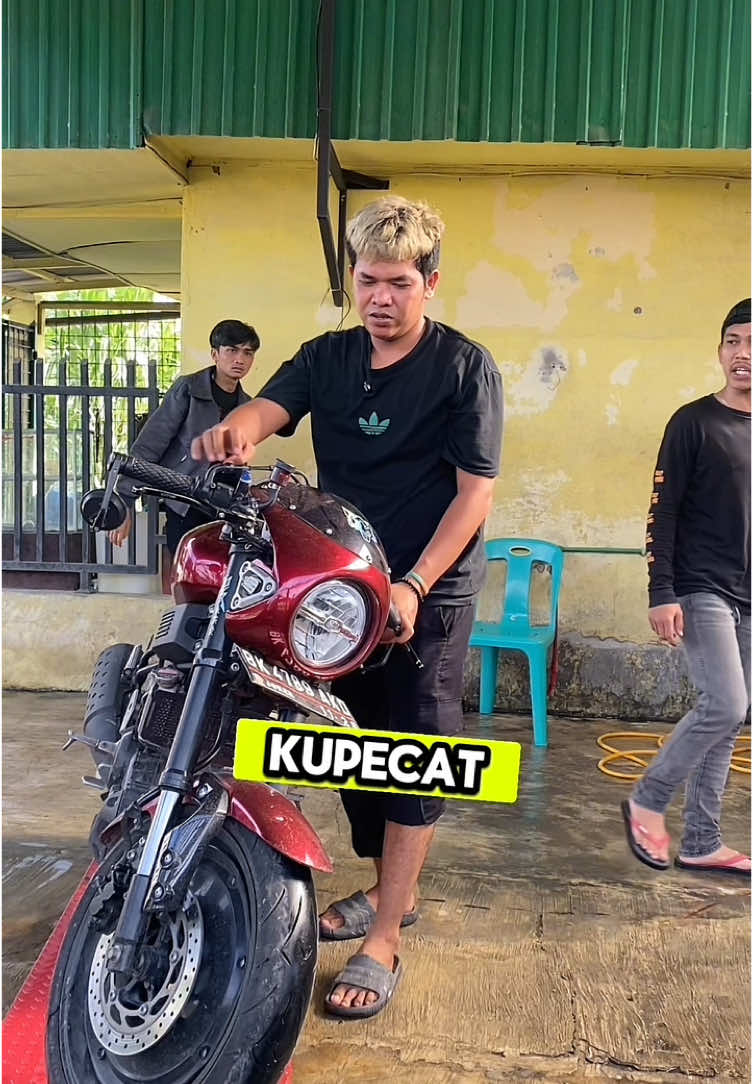 cuci kereta wuajeb di sini @RAMBENYAKAMI @Evfranda Hatoguan 