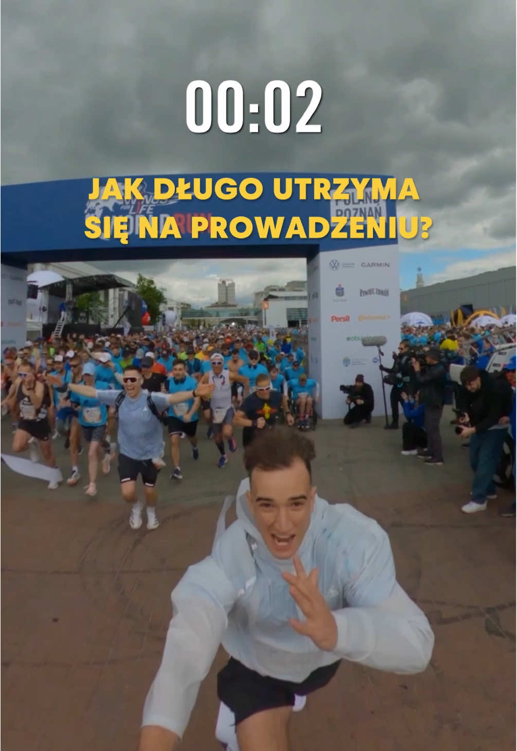RUSZYYYYYLI! 🏃🏻‍♀️💨 Wszyscy razem! Na całym świecie, dla szczytnego celu! 💙  #running #run #bieganie #wingsforlifeworldrun #redbull #dodaciskrzyyydel  Partnerzy 🤝 Adidas, Persil, Volkswagen Samochody Dostawcze, Continental, Eobuwie, Bank PKO, Żywiec Zdrój, Miasto Poznań, TVN 24 🙌