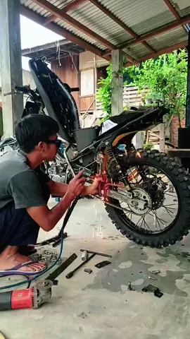 pemasangan pijakan kaki belakang #rbt 
