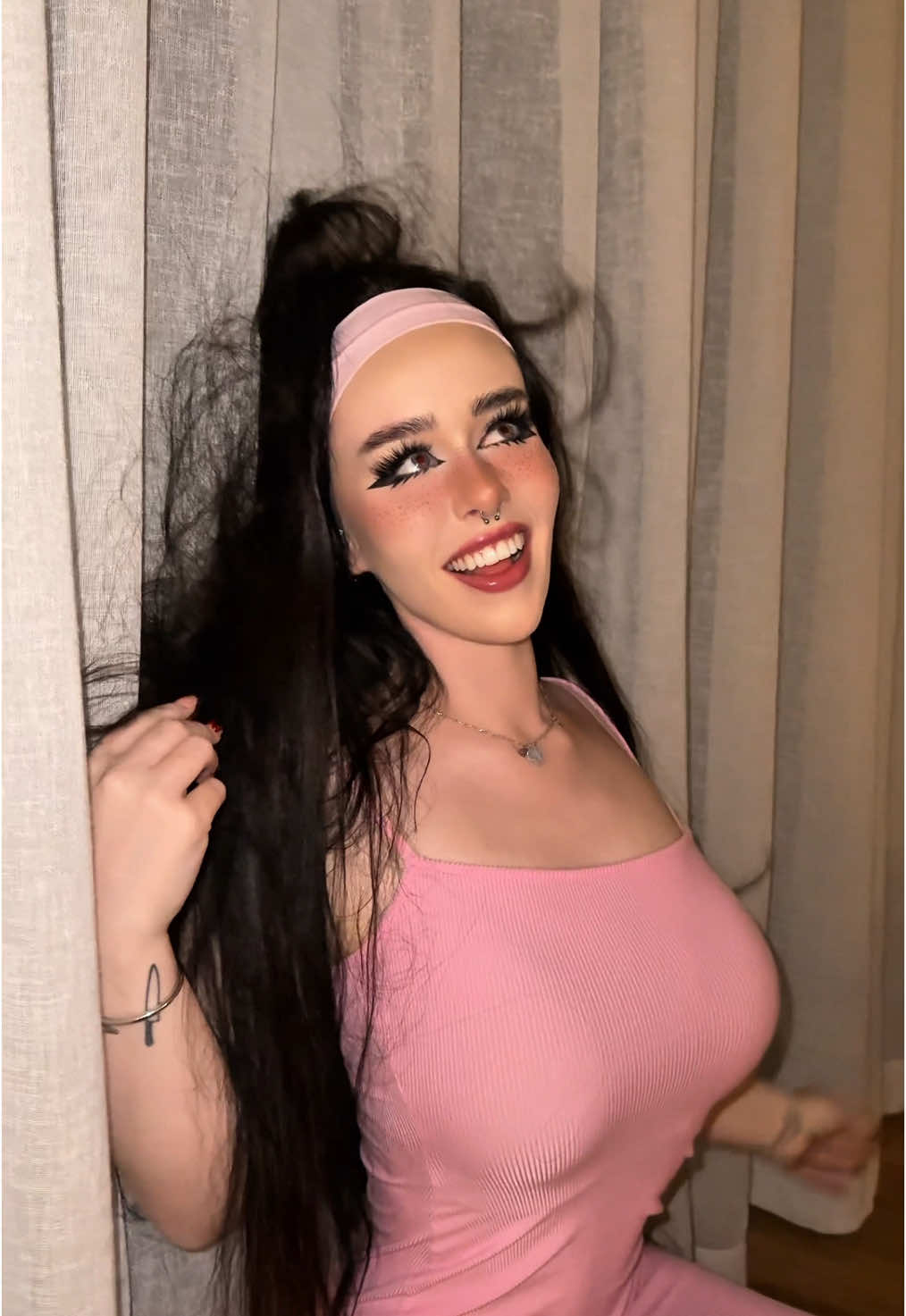 Forehead really peaking through today 😅