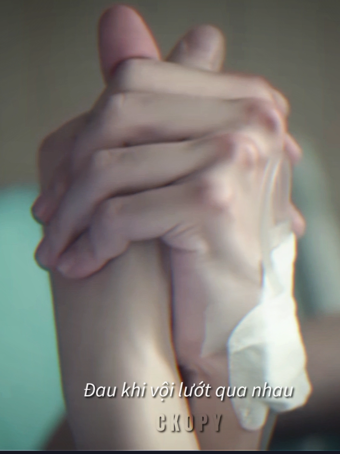 Trăm lần cầu xin một cái gật đầu, nghìn lần chạy theo đổi một câu tha thứ. #highschoolfrenemy #saintshin #skynani #skywongravee #nanihirunkit #fyp #viral #xh @GMMTV 