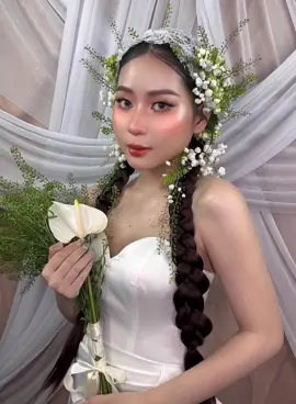 Hoa cỏ cho lớp học thêm vui#xuhuong #xuhuongtiktok #makeupcodaudep #trend #makeuplongan #yentran  #makeupdep 
