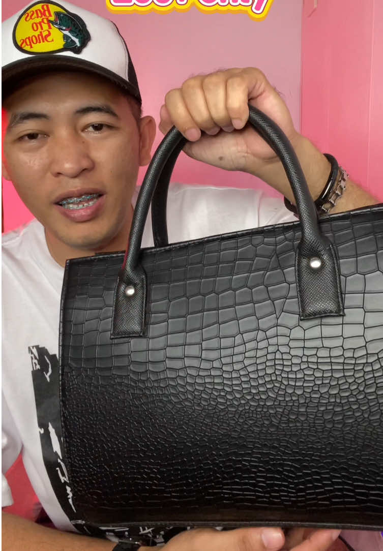 Another bag recommendation! Ganda ng marikina bag nato!💯 #marikinibag #marikinabags #trendbag #aestheticbag #bagmurah #womensbag #bagrecommendation  DISCLAIMER: Prices are subject to change without prior notice!