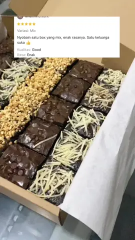Bisa diorder di toko oren, klik link yang ada di bio IG yaa guys (cokelatara.id) #SmallBusinessJourney #brownies #fudgybrownies #fudgybrowniestangsel #fudgybrowniesciputat 