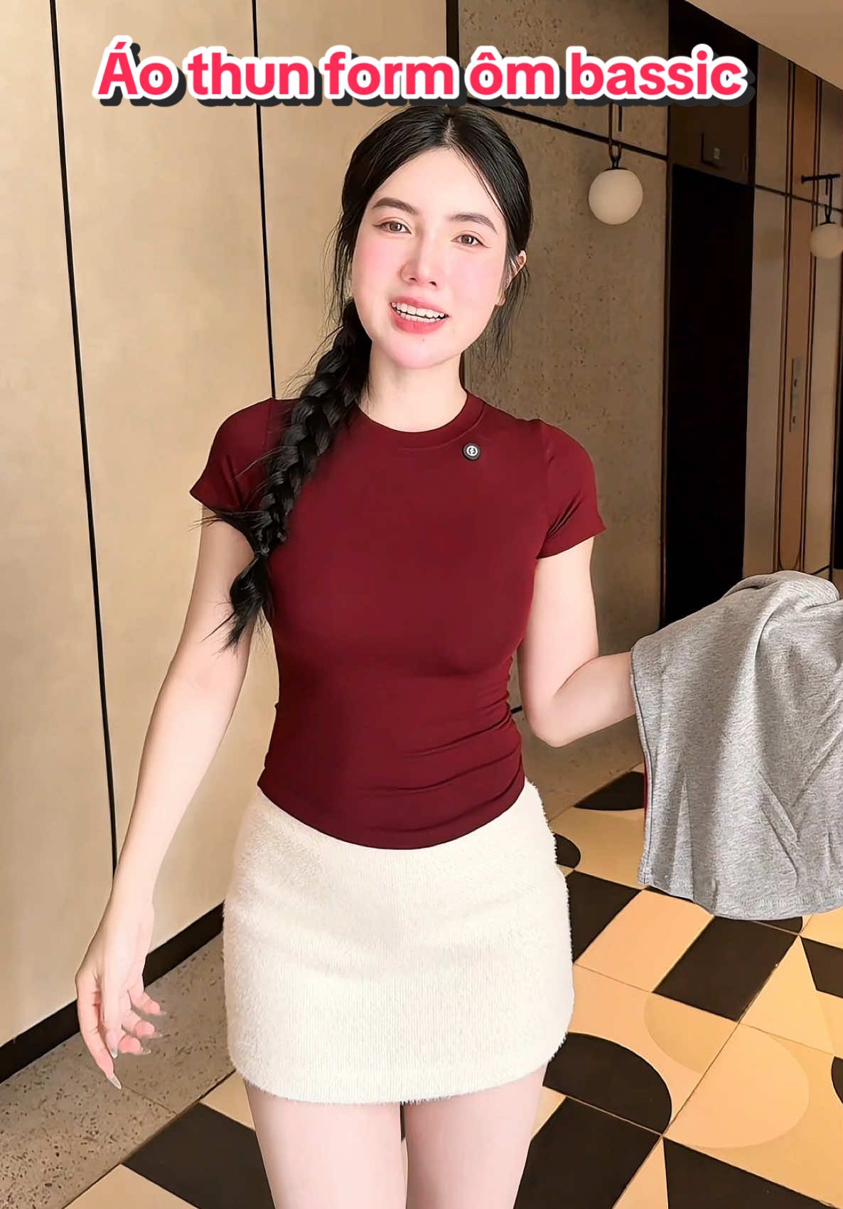 Áo thun form ôm cổ tròn cộc tay #hachuotbach #quanaonu #thoitrangnu #aothunform #aothuncoctaycotron 
