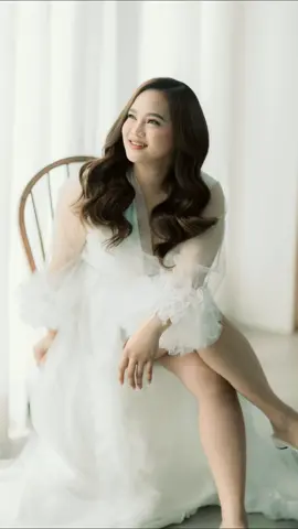 Elegant and timeless bridal robe. 🤍  #bridalrobe #fyp #preplook 