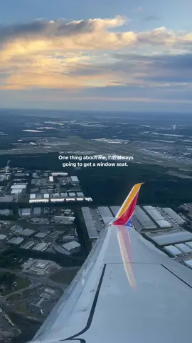 Window girlie for life. #windowseat #plane #flight #travel 