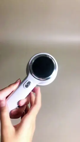 I just saved his sweaters life 😮‍💨 #lintremoval #lintremover #TikTokShop #fabricshaver #electricfabricshaver #savemoney #savingmoney #tiktokshopfinds#tiktokshop#good #fouyou #fyp