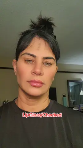 #lip  #lipgloss 